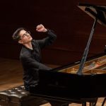 Македонскиот пијаниост Арда Мустафаоглу освои две награди во Париз
